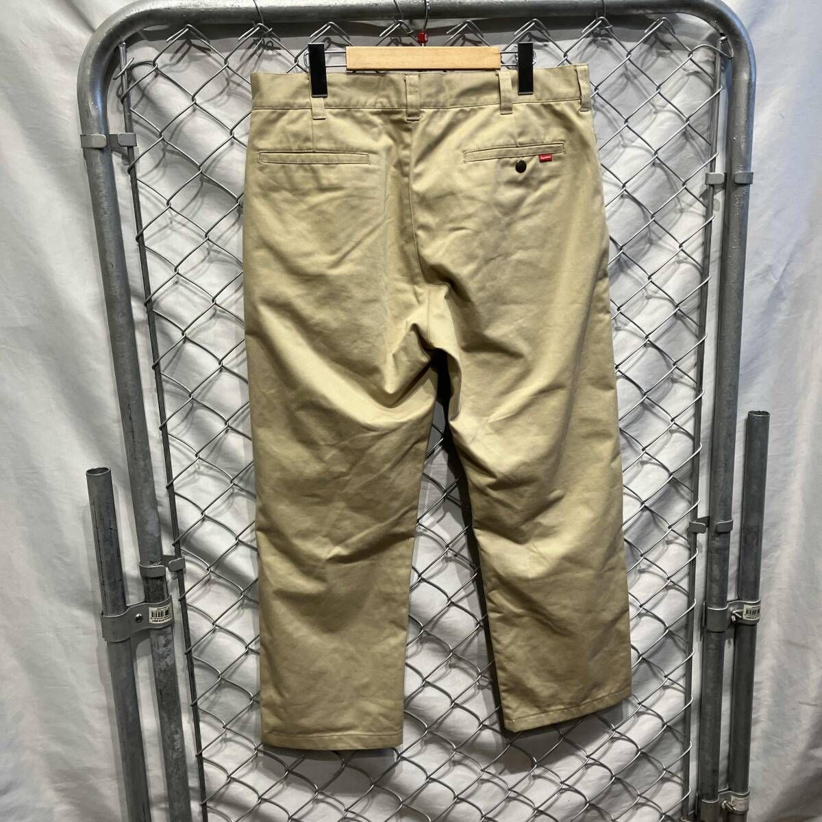 Supreme チノパン ワークパンツ size 32 ベージュ シュプリーム - メルカリ