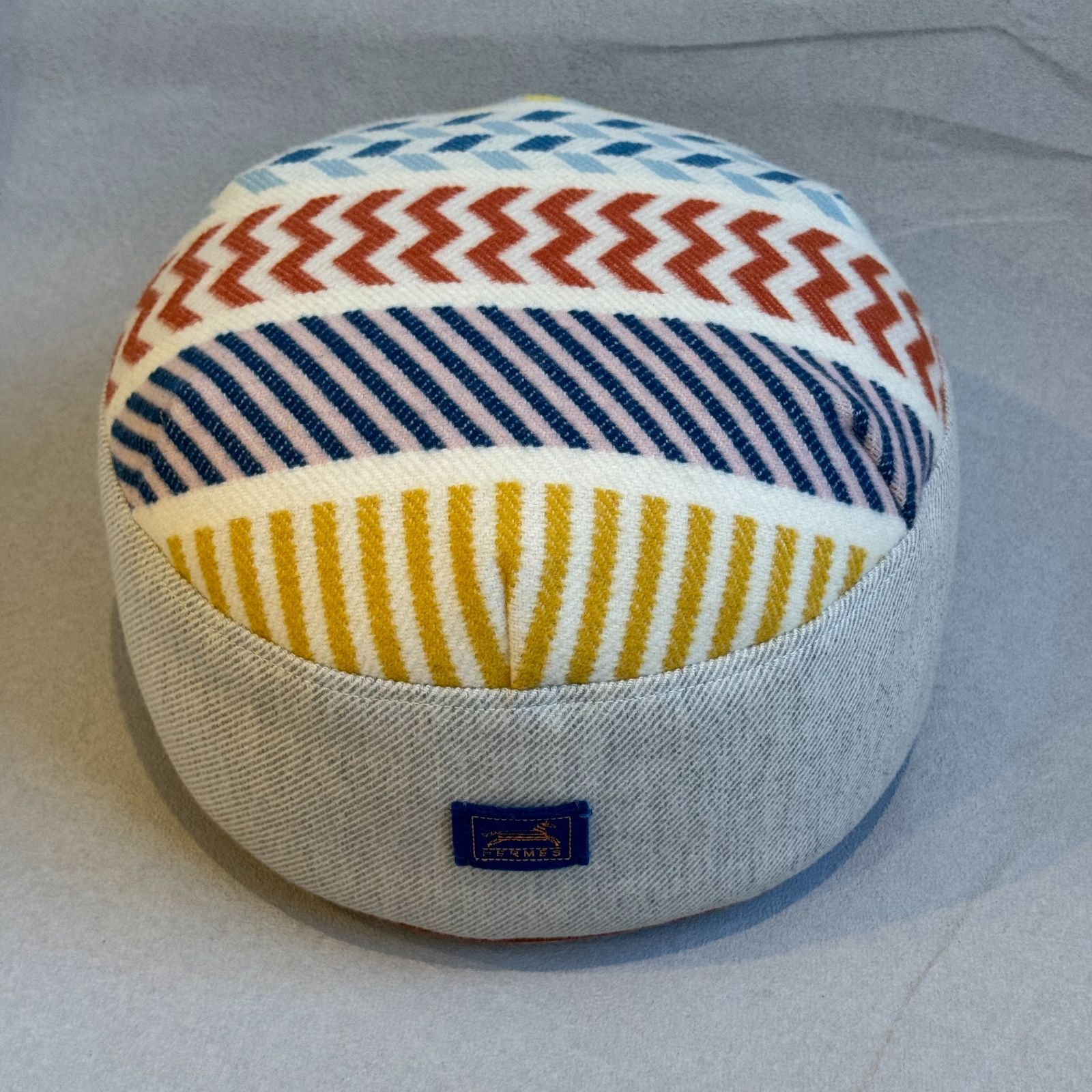 HERMÈS エルメス ラウンド座クッション ウールファブリック