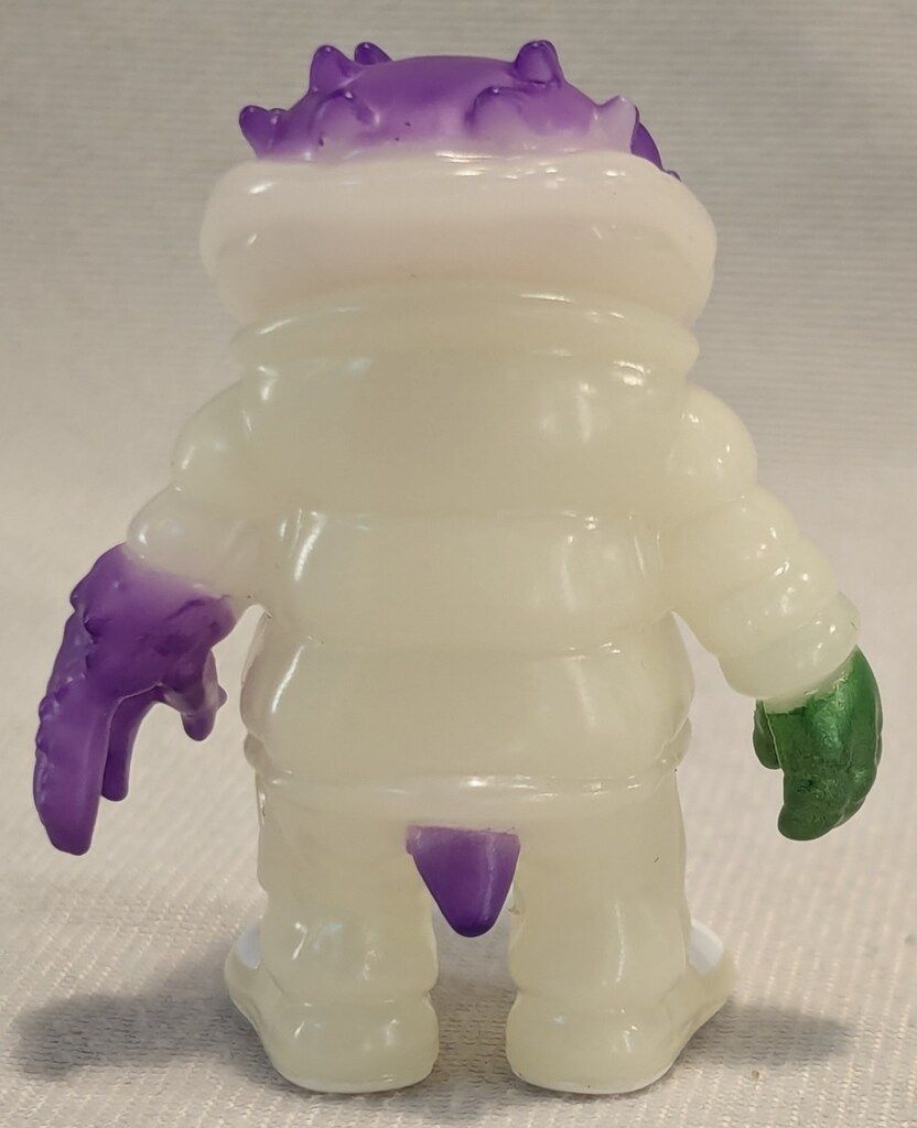 MEDICOMTOY VAG SPECIAL GYAROMI クトゥルフオイド イカリ 蓄光 - メルカリ