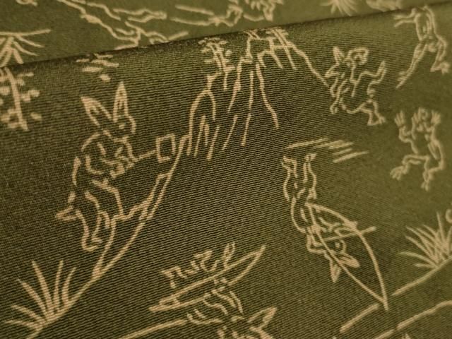 平和屋着物●極上　小紋　鳥獣戯画　媚茶色　縮緬地　逸品　DZAB3726kh6 平和屋着物○極上 小紋 鳥獣戯画 媚茶色 縮緬地 逸品 DZAB3726kh6