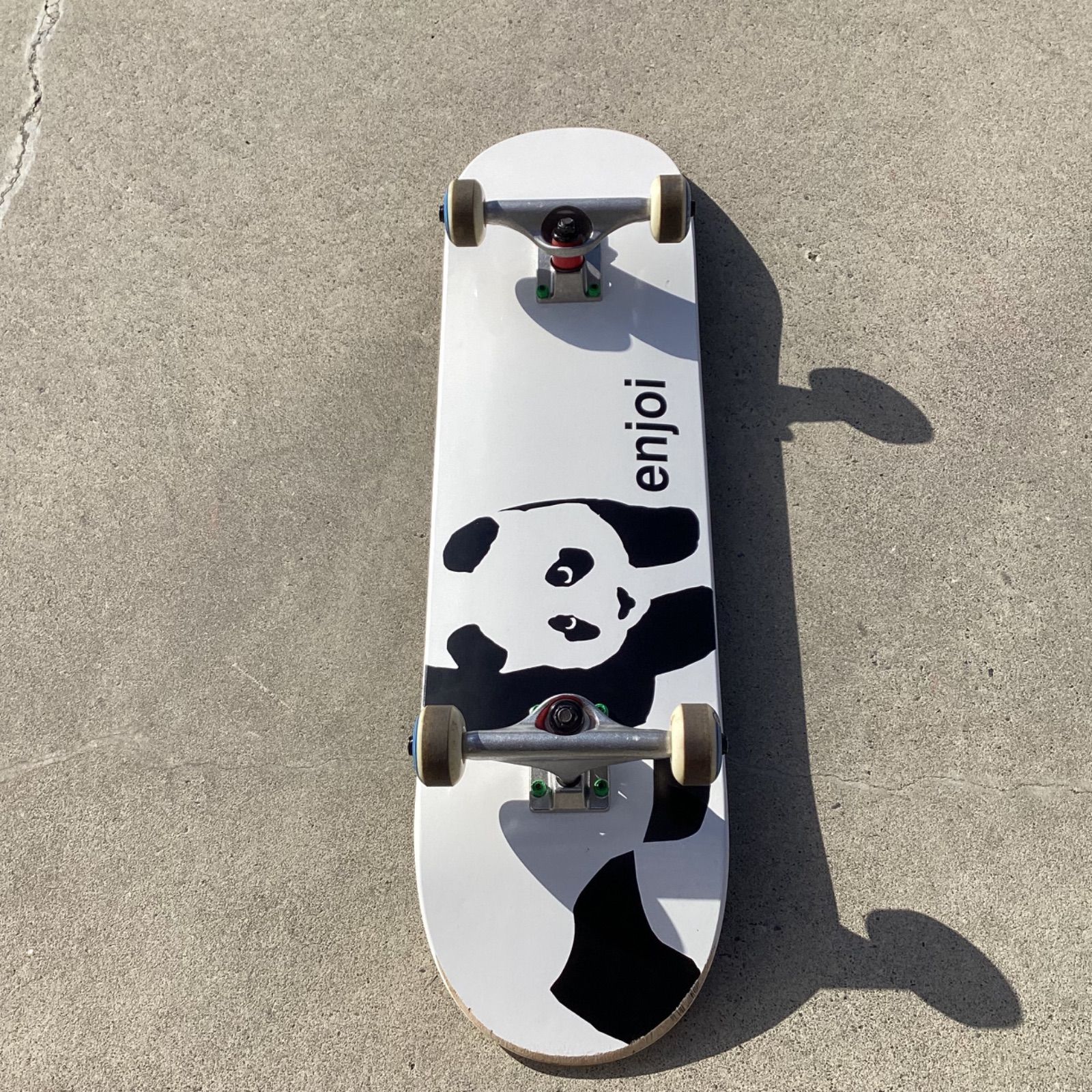 USED] COMPLETE ENJOI SKATEBOADS 8.25 inch deckデッキスケボー