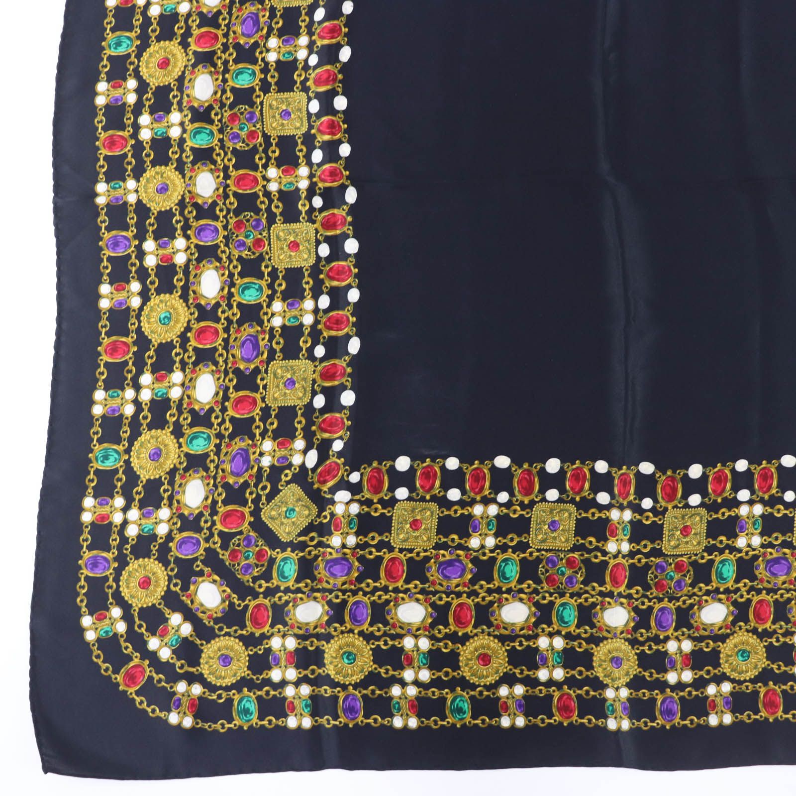 シャネル　大判　ストール　宝石柄　ヴィンテージ 美品☆CHANEL シャネル ヴィンテージ シルク100％ ロゴ入り 宝石柄