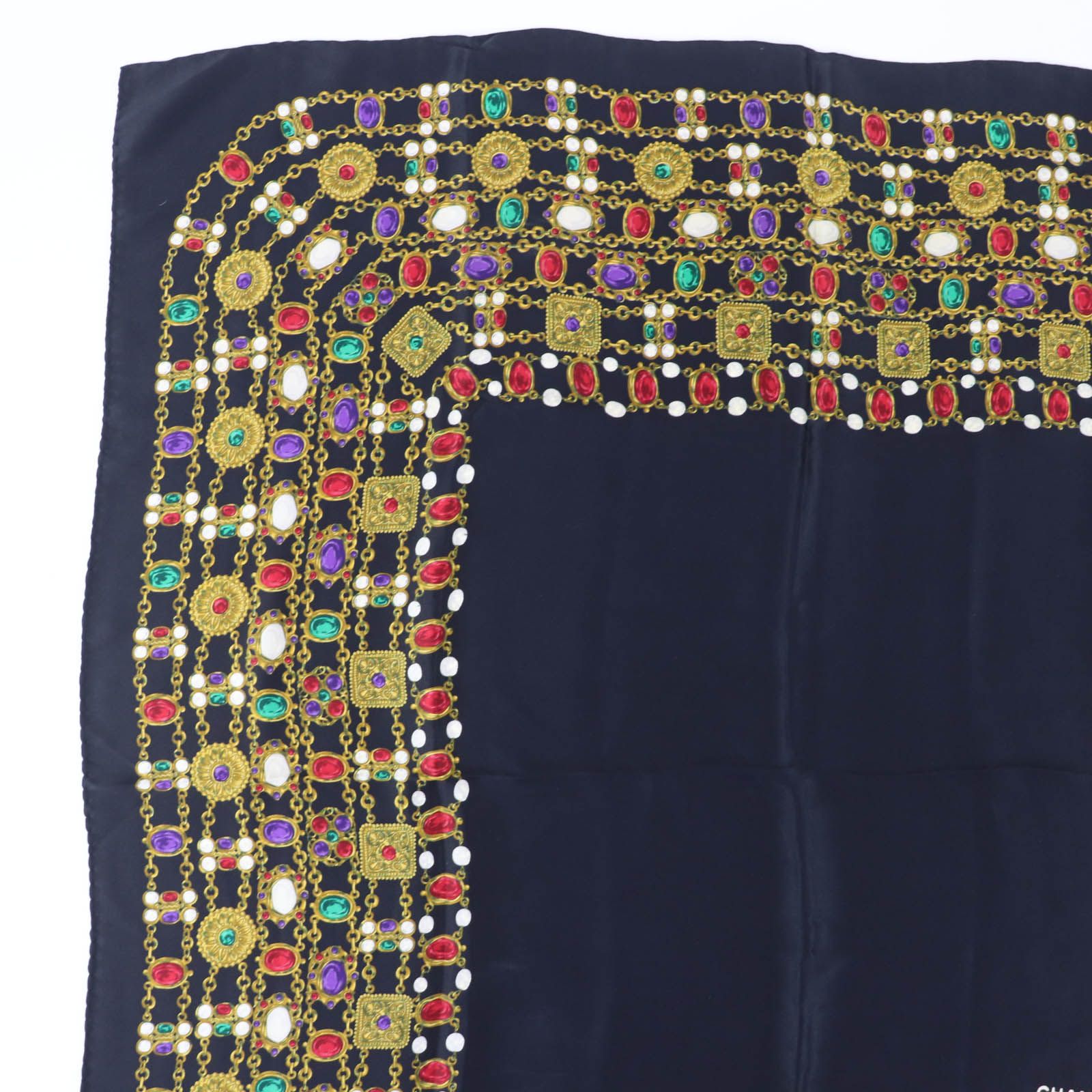 美品☆CHANEL シャネル ヴィンテージ シルク100％ ロゴ入り 宝石柄