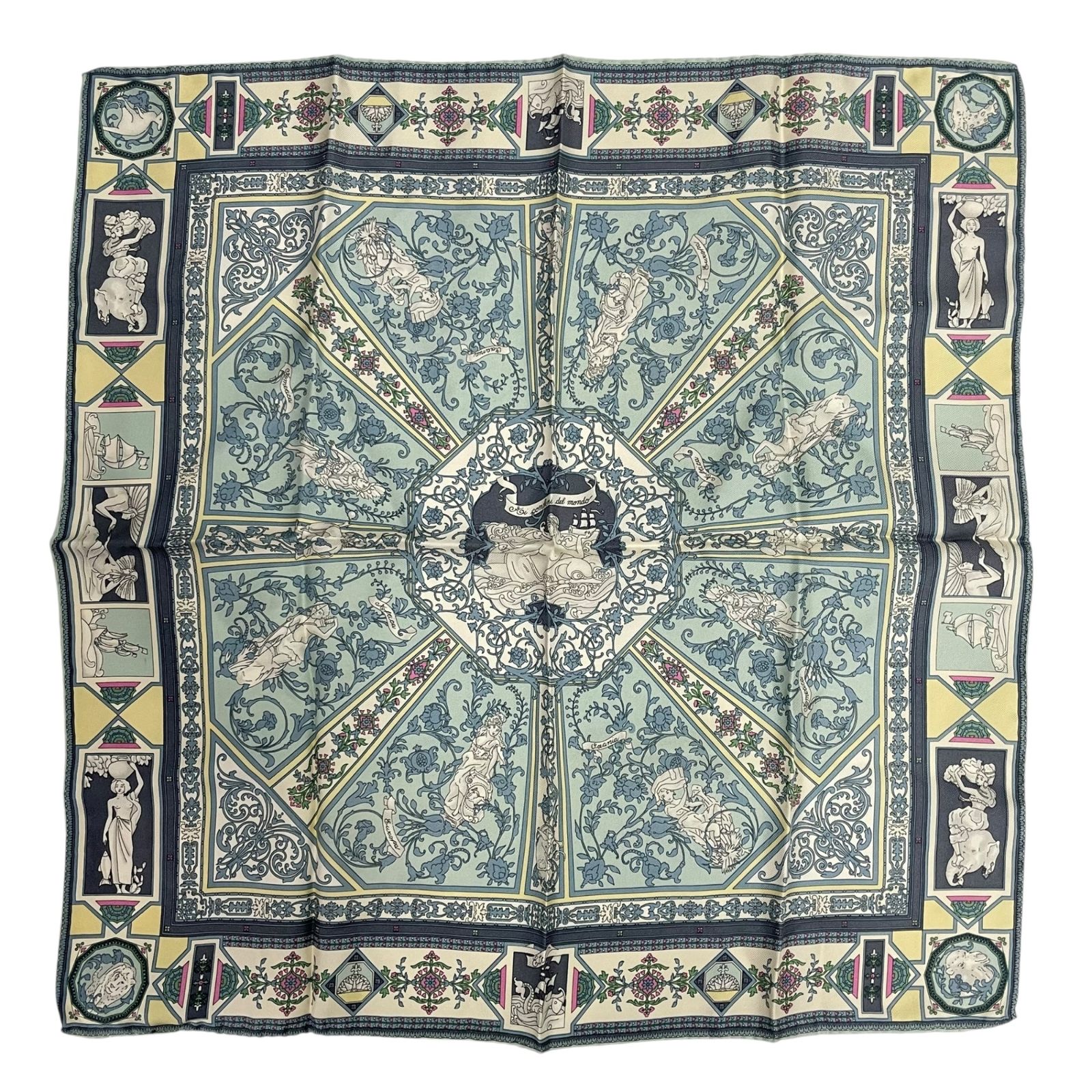 極美品　ETRO エトロ シルクスカーフ ペイズリー　オレンジ×イエロー×ブルー 極美品 ETRO エトロ スカーフ シルク ペイズリー柄 プチカレ ブルー