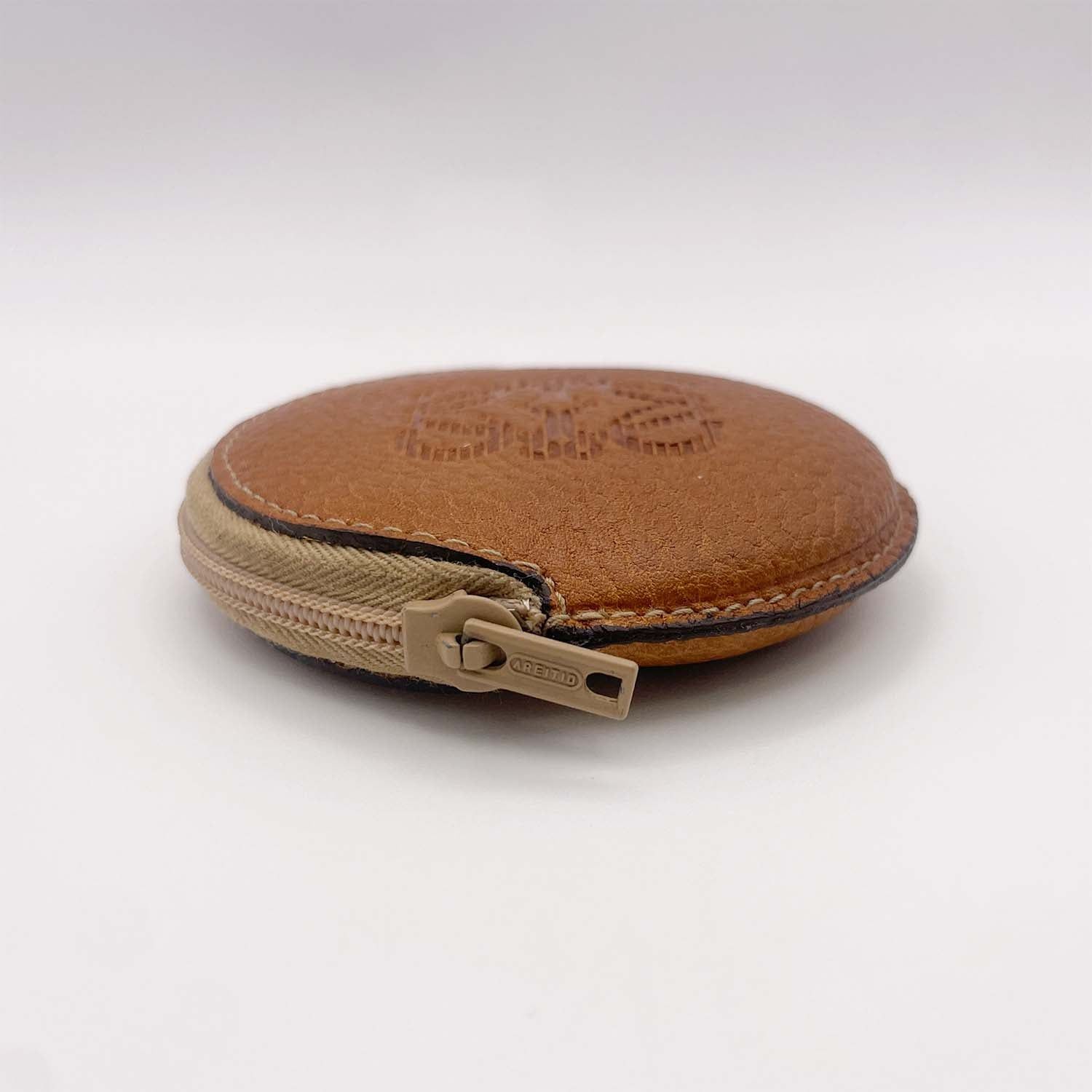 LOEWE ロエベ アナグラム ラウンド コインケース ブラウン 丸型 ロゴ