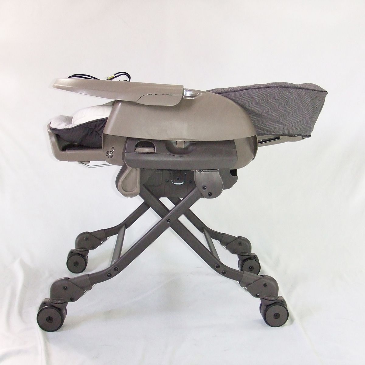 ハイローチェア 中古 コンビ ルシエス オートスイング combi 自動　電動 Combi（コンビ） 【お得っ！厳選中古】電動 ハイローチェア ルシエス