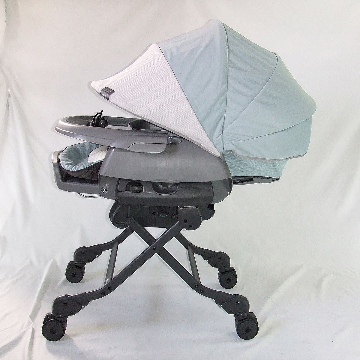 お得っ！厳選中古】美品 電動 ハイローチェア 中古 コンビ ネムリラ