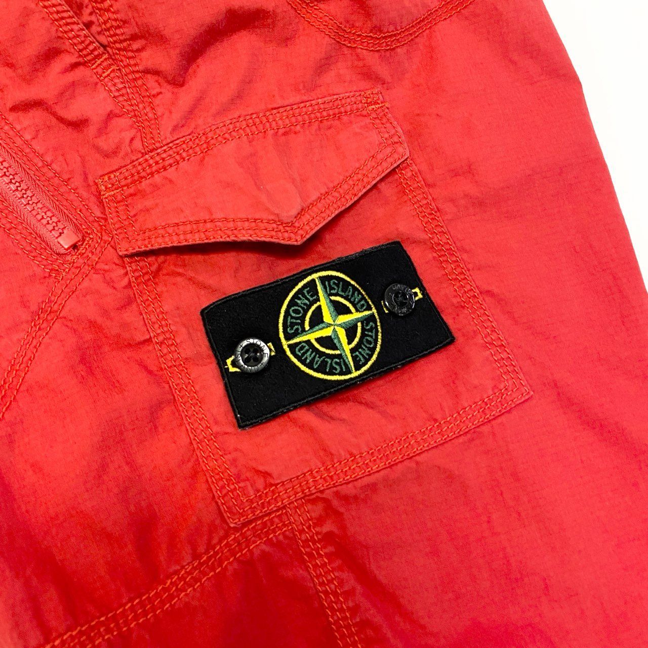 2a29 STONE ISLAND ストーンアイランド ハーフパンツ ナイロンパンツ