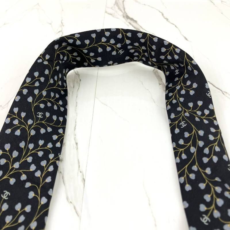 CHANEL シャネル ネクタイ ココマーク ロゴ ハート総柄 チェーン