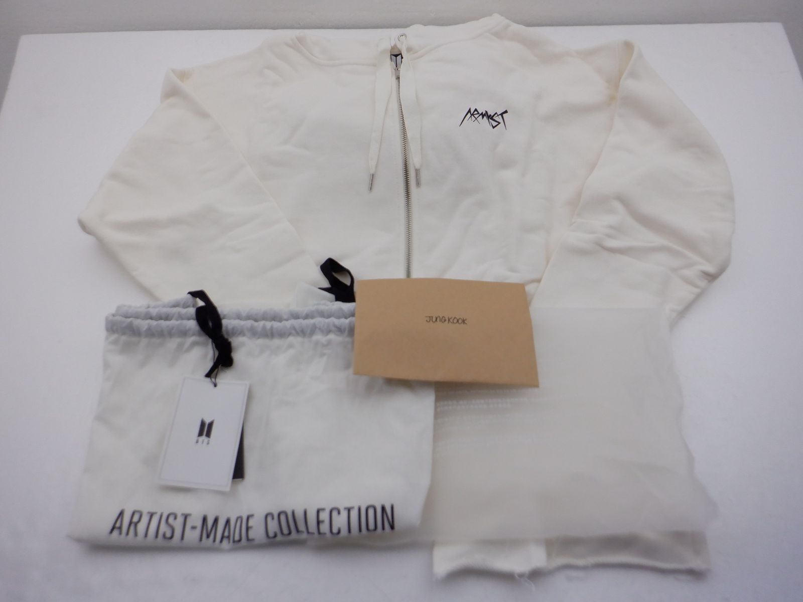 BTS JUNGKOOK パーカー ARTIST-MADE COLLECTION ARMYST ZIP-UP HOODIE