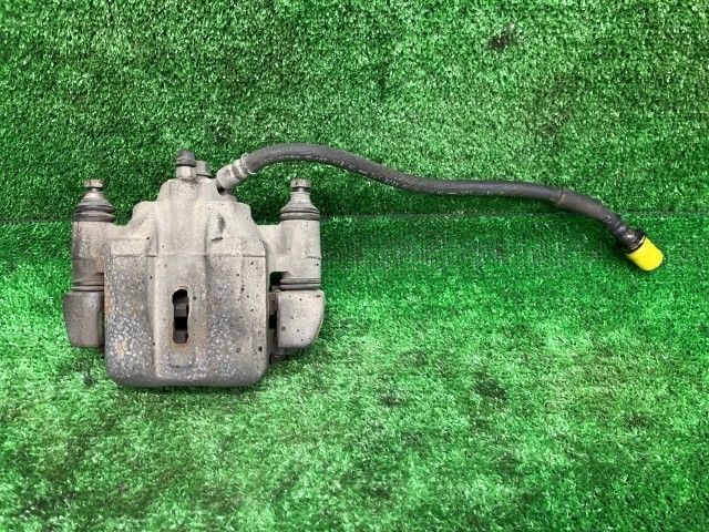 ジムニー JB23W 右フロントキャリパー XC 4WD 55100-81A11-999 Z2S