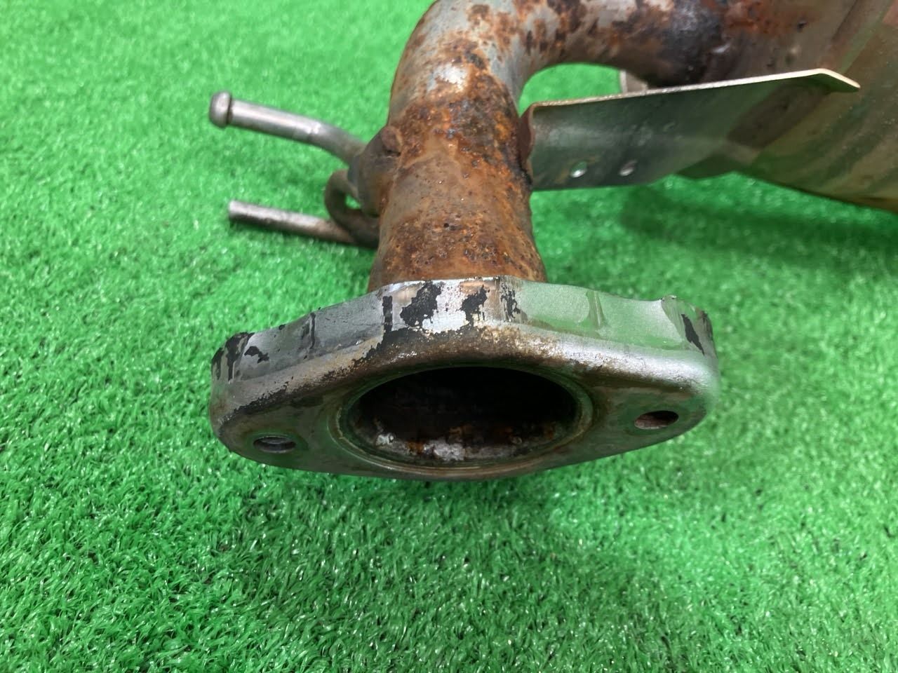 カローラフィールダー NZE164G リアマフラー・メインマフラー 1.5X 4WD