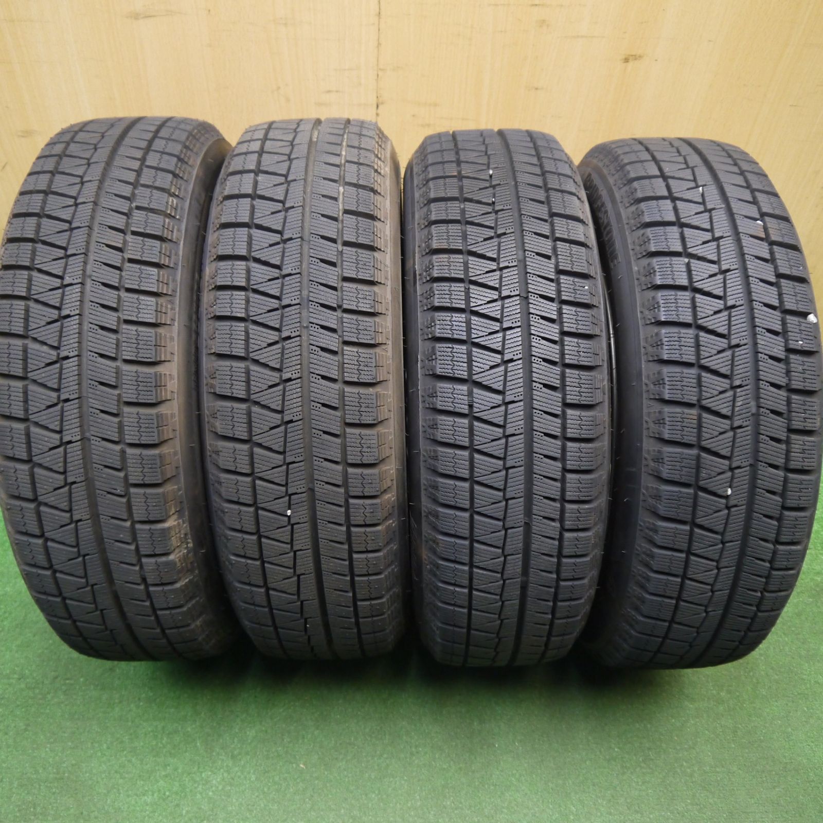 バリ溝 8割 165/65R14 ブリヂストン REVO GZ ソリオ等 BRIDGESTONE 14 