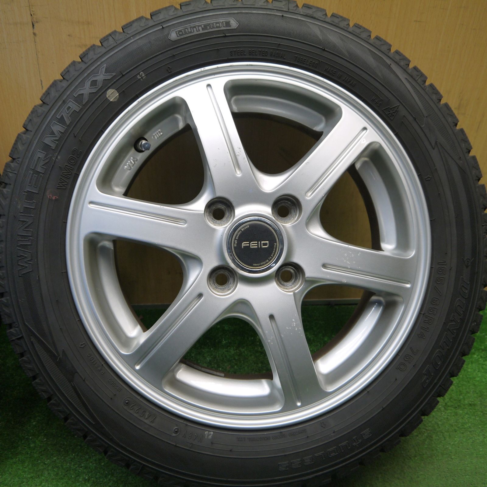 バリ溝！22年！9.5分☆スタッドレス 155/65R14 ダンロップ ウインター