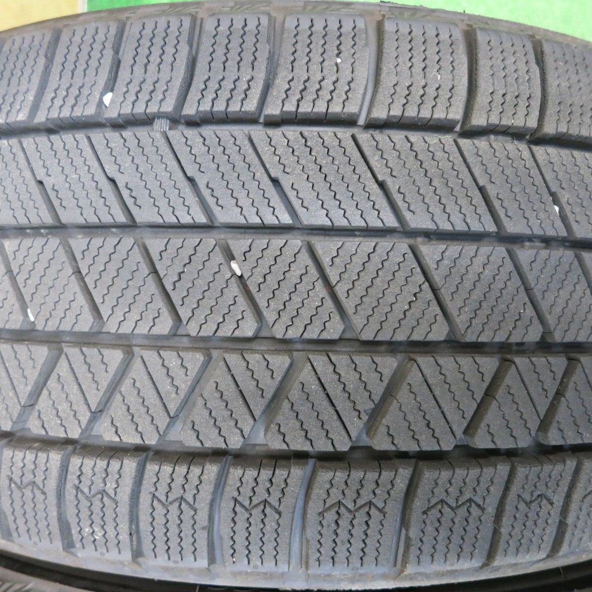 バリ溝！24年！キレイ！9.5分☆スバル BRZ トヨタ 86 純正 215/40R18 