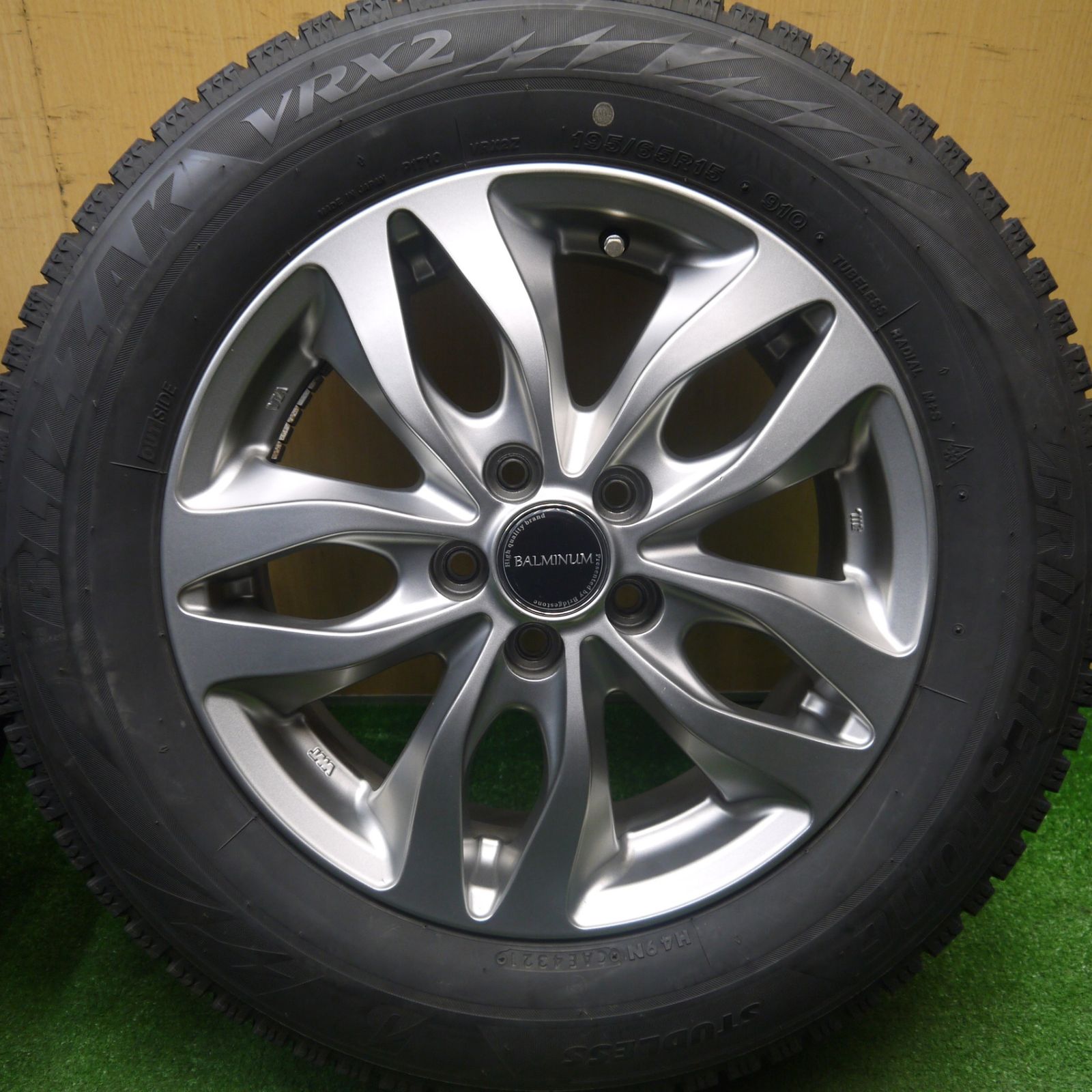 195／65r15 バリ溝 195/65R15 BLIZZAK VRX 2本セット vrx2の通販