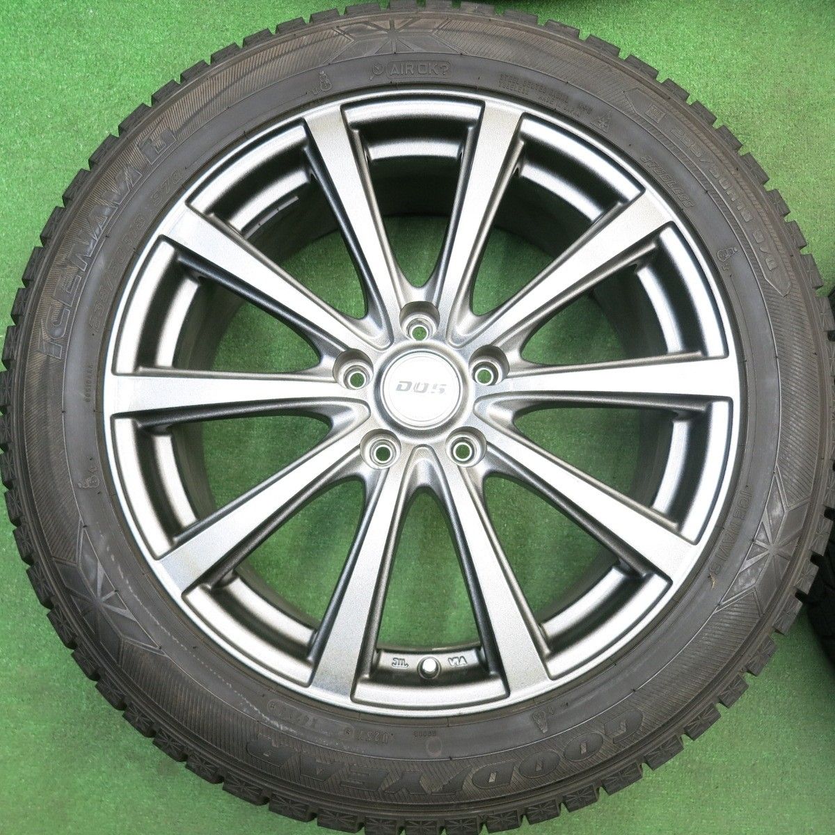 バリ溝！17年製！9.5分☆スタッドレス 235/50R18 クムホ ウインター