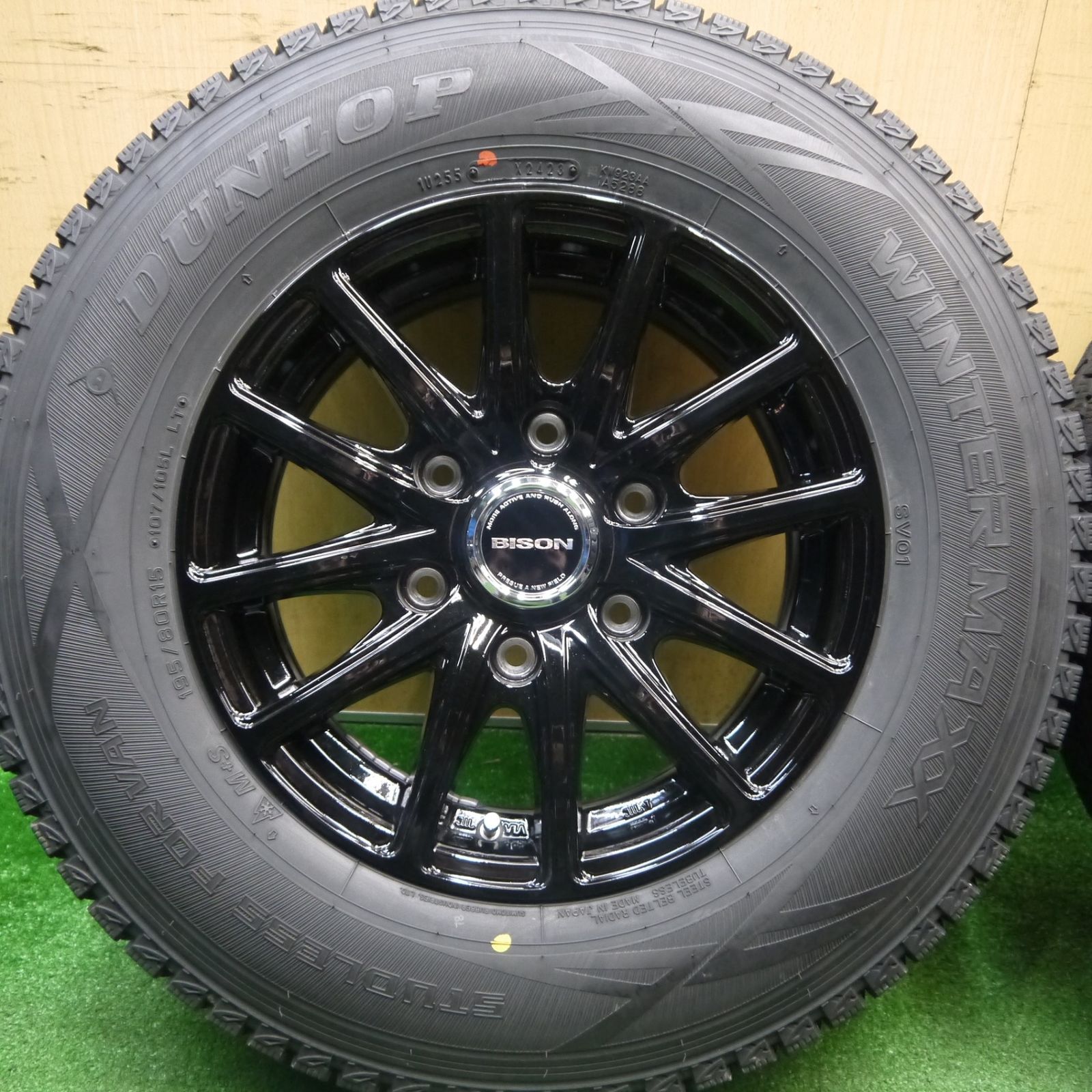 バリ溝！23年！キレイ！ほぼ10分☆ハイエース 等 195/80R15 107/105L