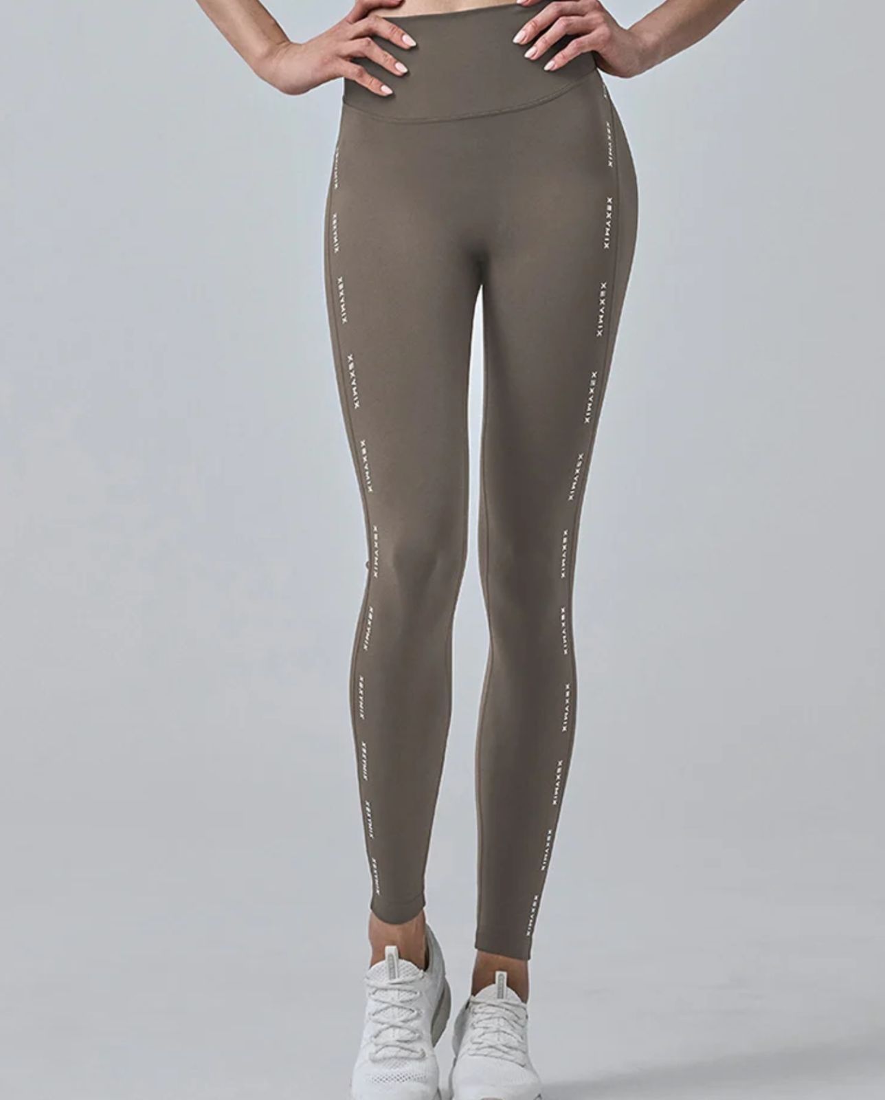 184 BLACK LABEL シグネチャー360N レタリングロゴライン レギンス M