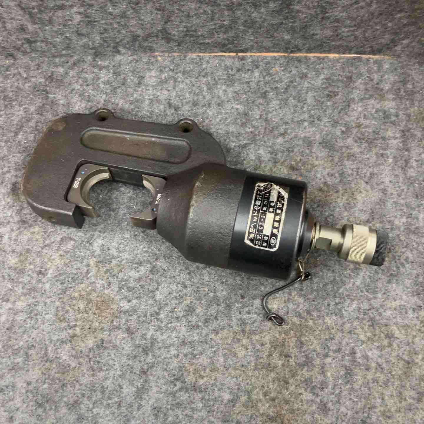 現状品】◇カクタス(CACTUS) 産機興業 油圧ヘッド分離式T型圧縮工具 CT