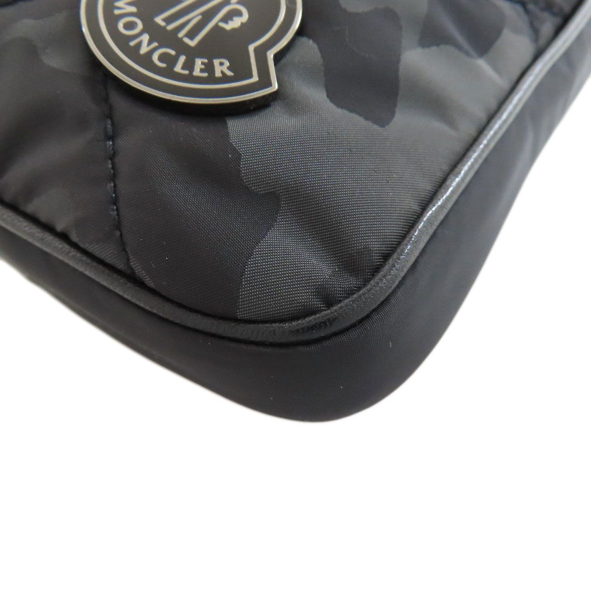 MONCLER モンクレール タブレットケース カモフラージュ柄