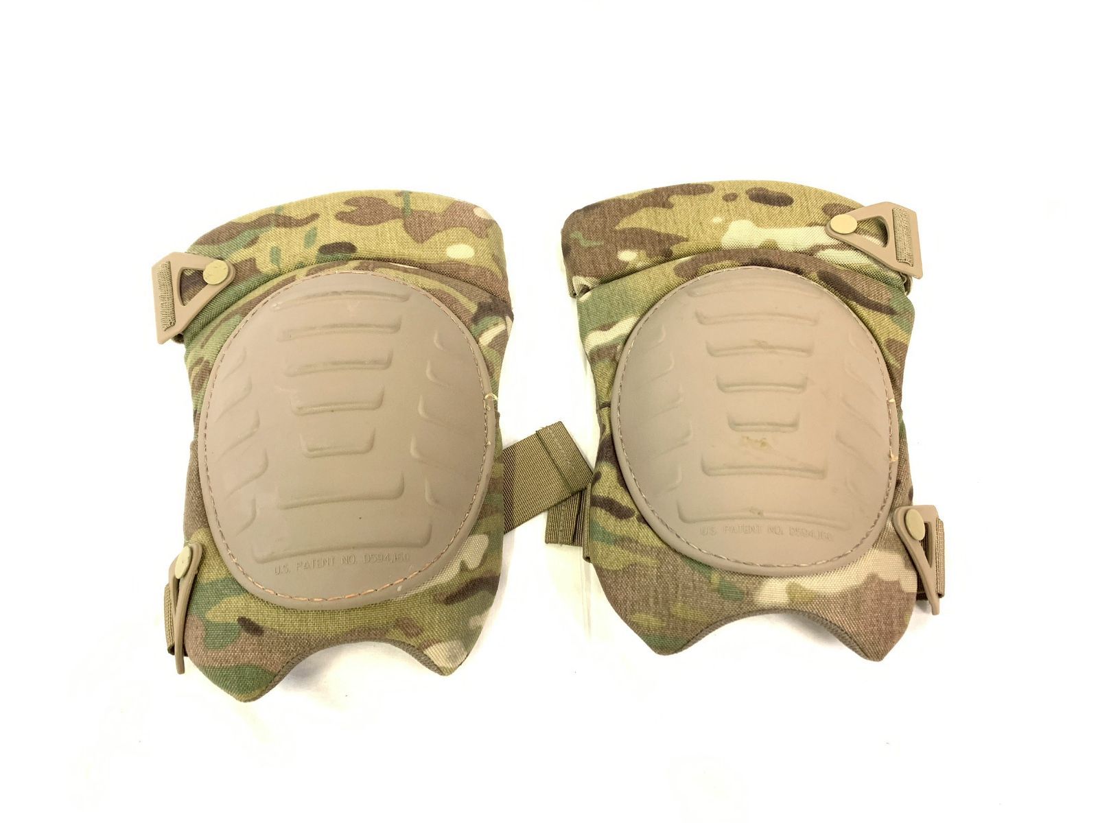 米軍放出品】エルボーパッド/ニーパッド 各1組 迷彩柄 ミリタリー