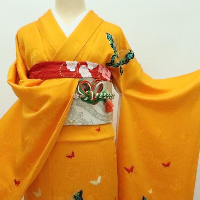 百華❀Y4497◇総刺繡 金駒 手縫い仕立て 成人式 蝶 正絹 振袖 着物
