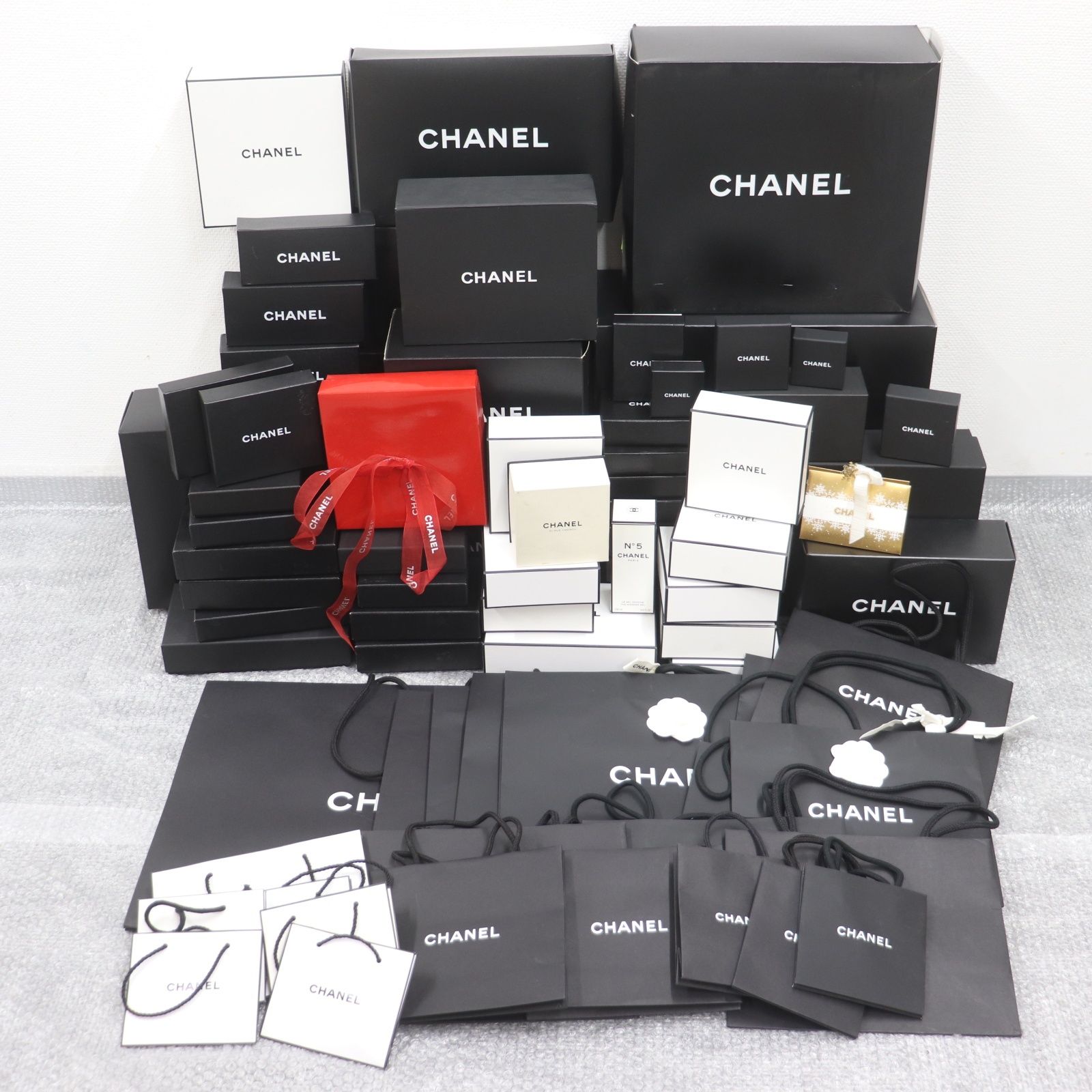 IT8307WFNWHS CHANEL シャネル 箱 ボックス BOX 空き箱 ショッパー