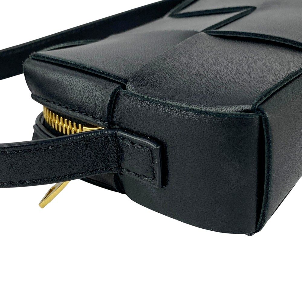 ボッテガヴェネタ □美品□ マキシ イントレチャート カセット