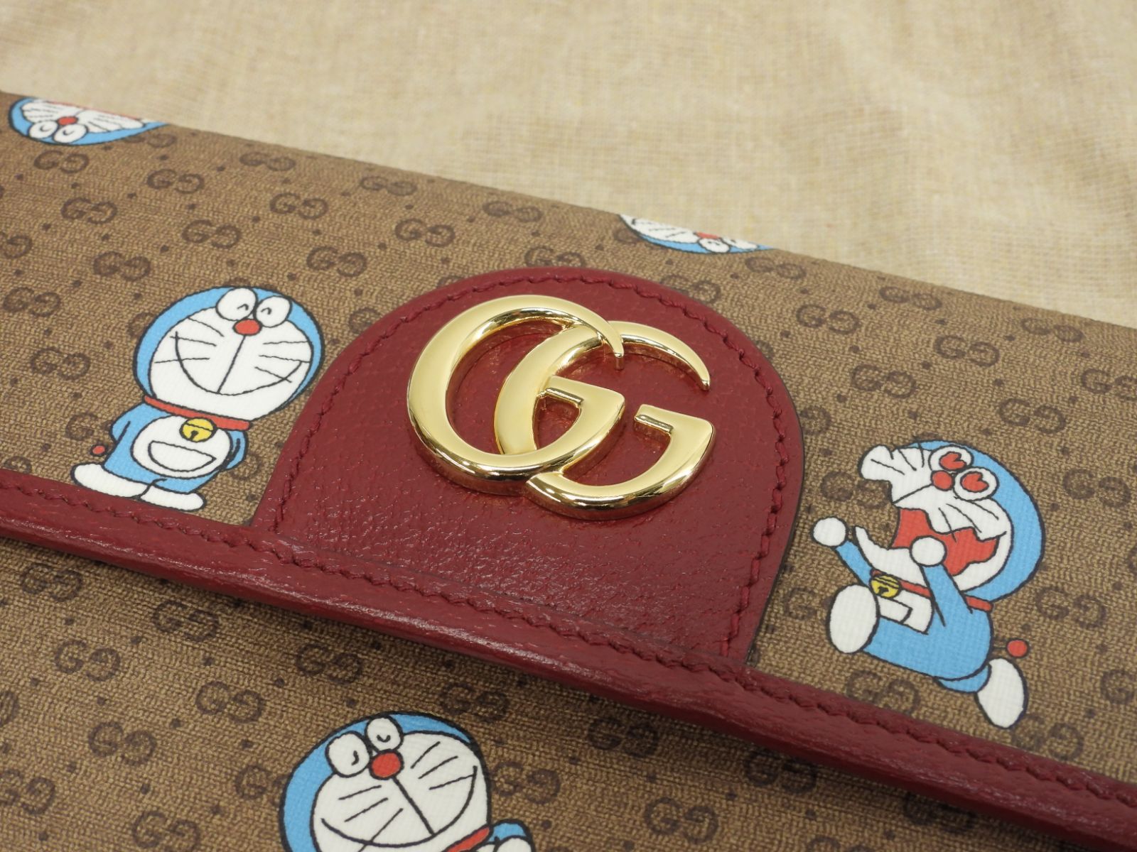 グッチ ベルトバッグ ドラえもん マイクロGG茶赤 ボディバッグ 四角 未