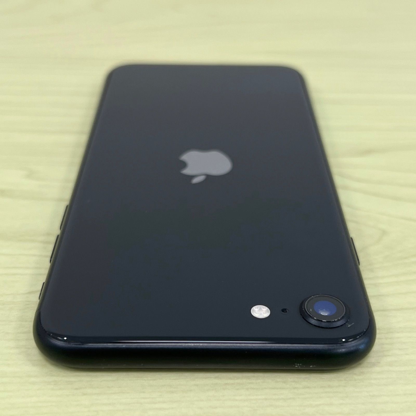 iPhoneSE2 64GB ブラック SIMフリー ジャンク品21735 - メルカリ