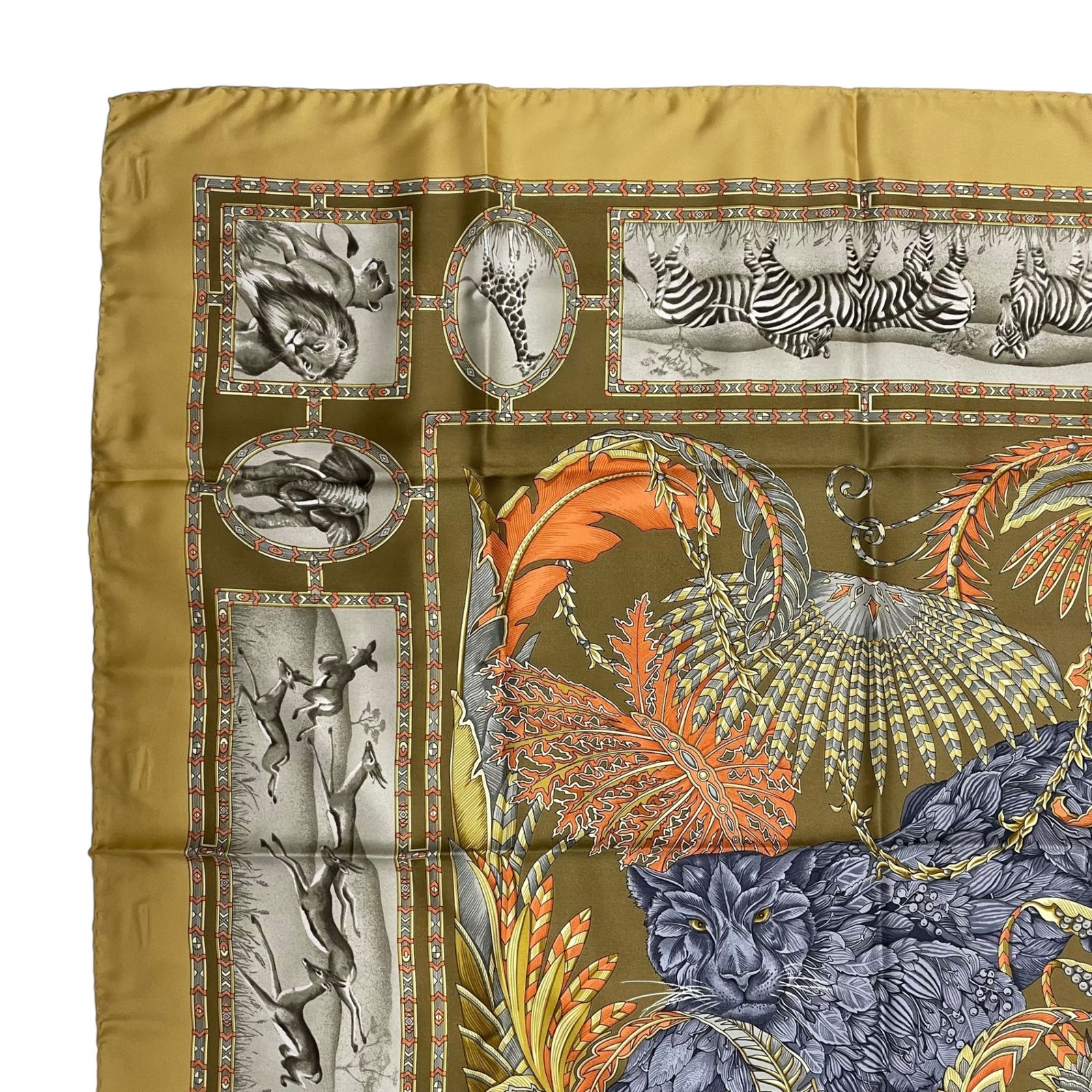 新品同様 Salvatore Ferragamo サルヴァトーレ フェラガモ スカーフ