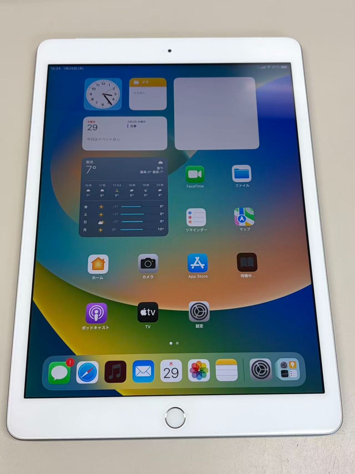 外装極美品 電池99% au iPad (第7世代) 32GB シルバー - メルカリ