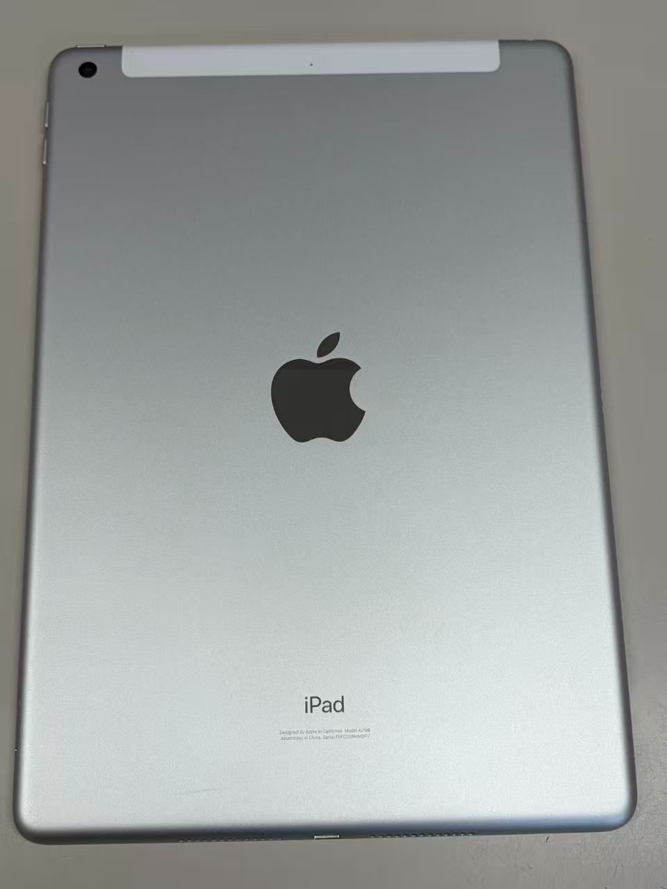 外装極美品 電池99% au iPad (第7世代) 32GB シルバー - メルカリ