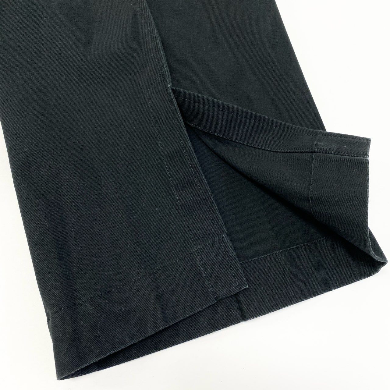 32a29 ISSEY MIYAKE イッセイミヤケ 23SS PEDESTAL PANTS タック