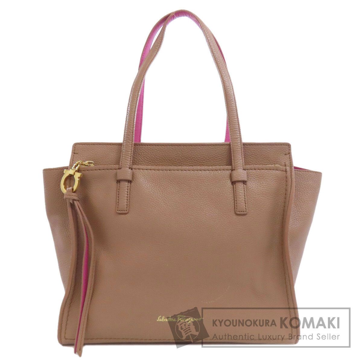 Salvatore Ferragamo サルヴァトーレフェラガモ エイミー ガンチーニ 