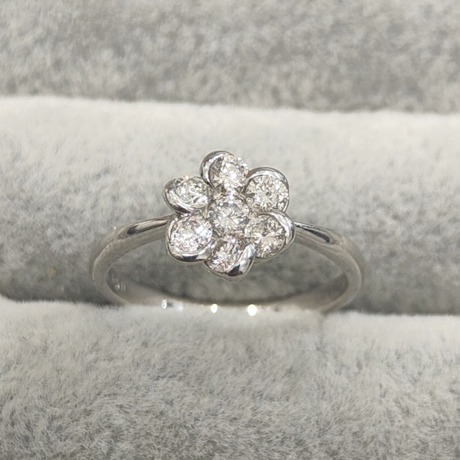 Pt900 天然ダイヤモンドリング 1.08ct ソーティング付 - メルカリ