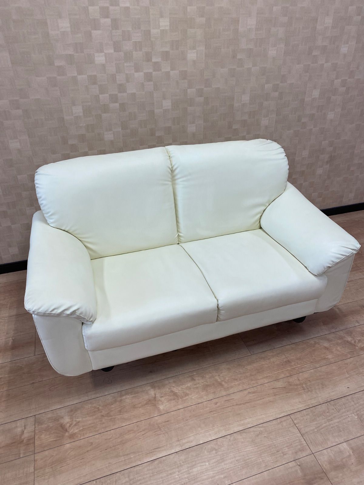 引取限定‼◇中古◇格安◇美品◇合皮◇二人掛けソファ◇アイボリー