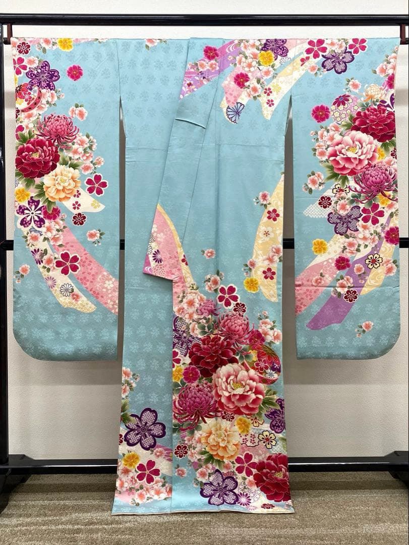 振袖 金彩 紋意匠 牡丹 大輪 身丈165cm 撥水加工済 MO3360 - メルカリ