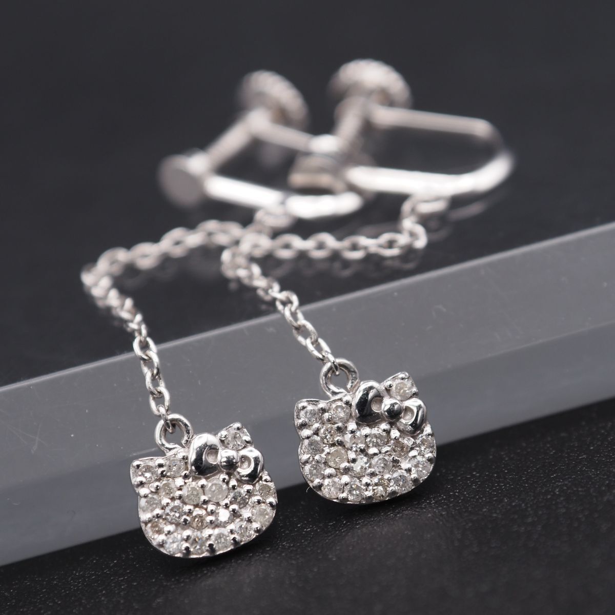 J691 SANRIO サンリオ ハローキティ ダイヤモンド 0.1ct SILVER925刻印