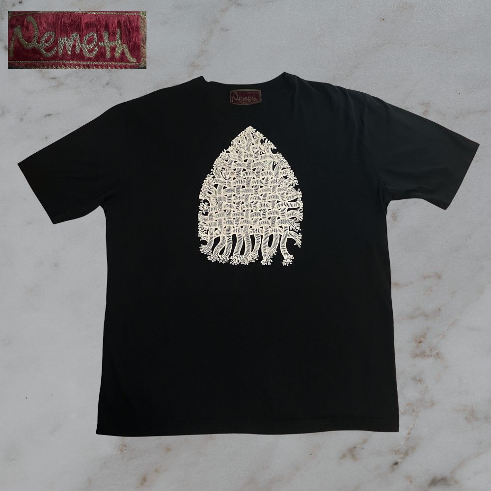 NEMETH ブラックTシャツ 注文 抽象模様 NEMETH ブラックTシャツ 抽象