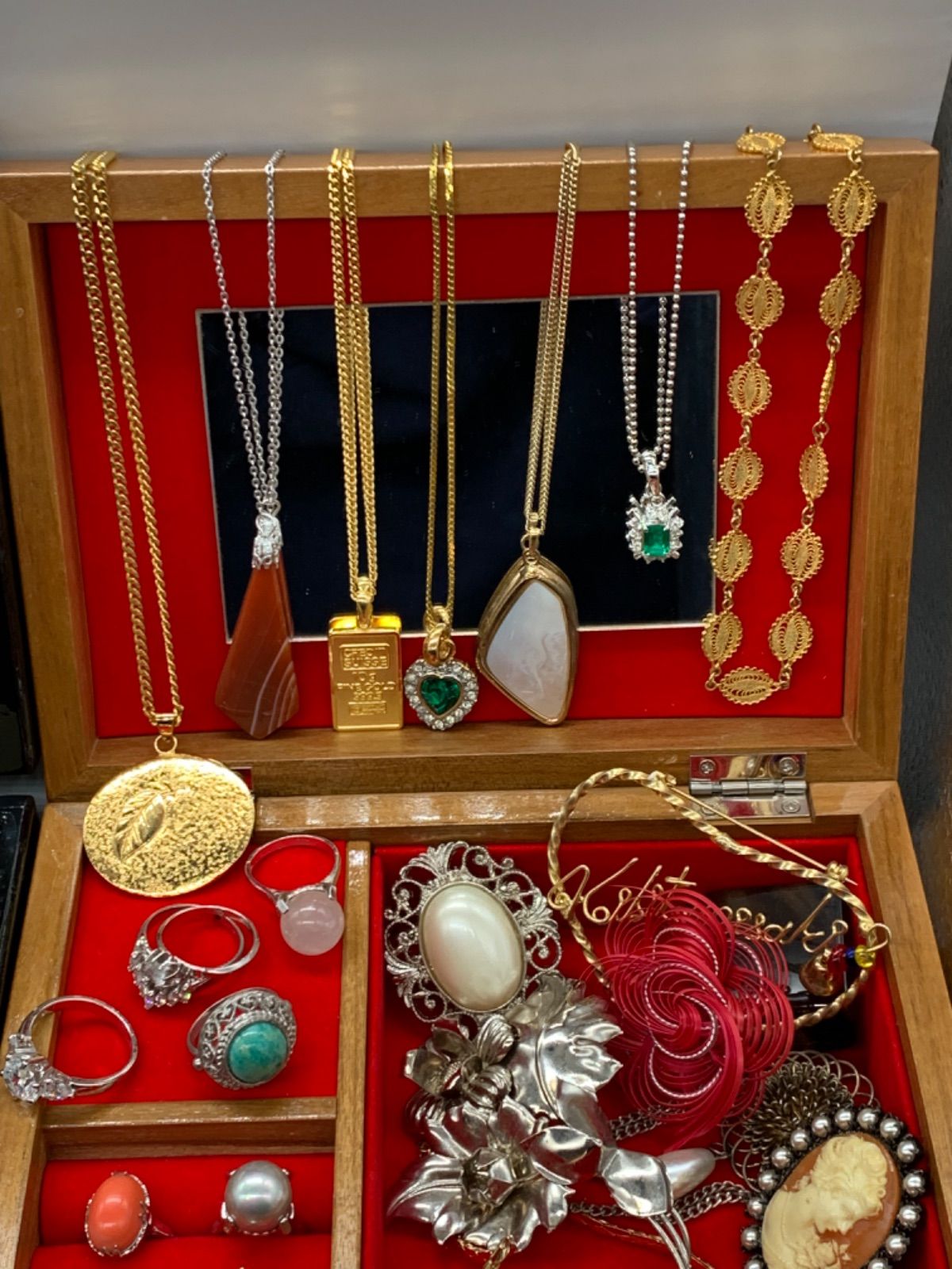 遺品整理　アクセサリー　ネックレス　ブレスレット　リング　ブローチ　札入れ 遺品整理 アクセサリー ネックレス ブレスレット リング ブローチ 札入れ