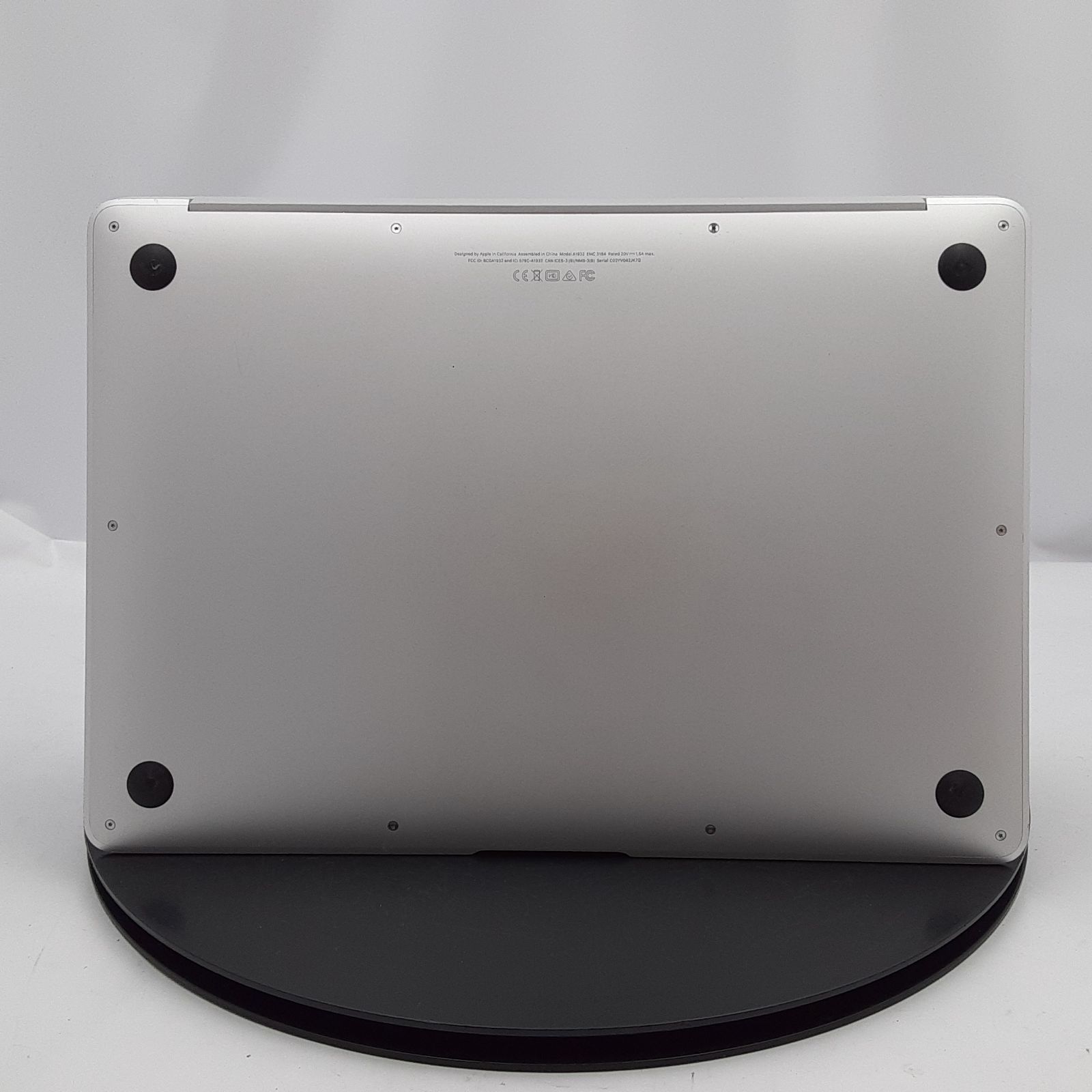 MacBook 2016 8GB,1TBシルバー 本体 凹みあり 電源不良 MacBook 2016 8GB,1TBシルバー 本体 凹みあり 電源不良