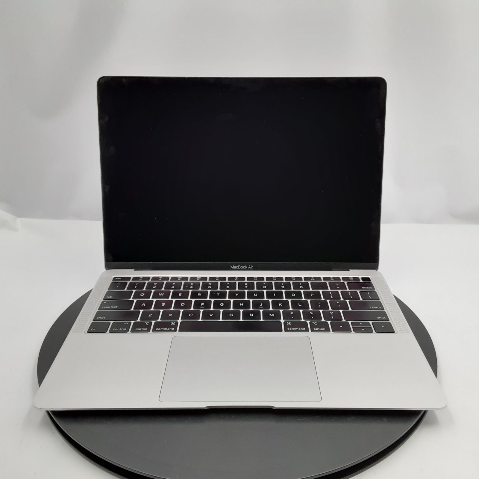 春*亥様 ジャンク MacBook Pro 13㌅ 2018 通電不可 本体のみ 春*亥様 ジャンク MacBook Pro 13㌅ 2018 通電不可 本体のみ 春*