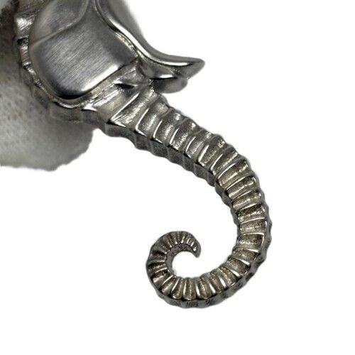 HERMES エルメス タツノオトシゴ ブローチ メタル シルバー ブランド