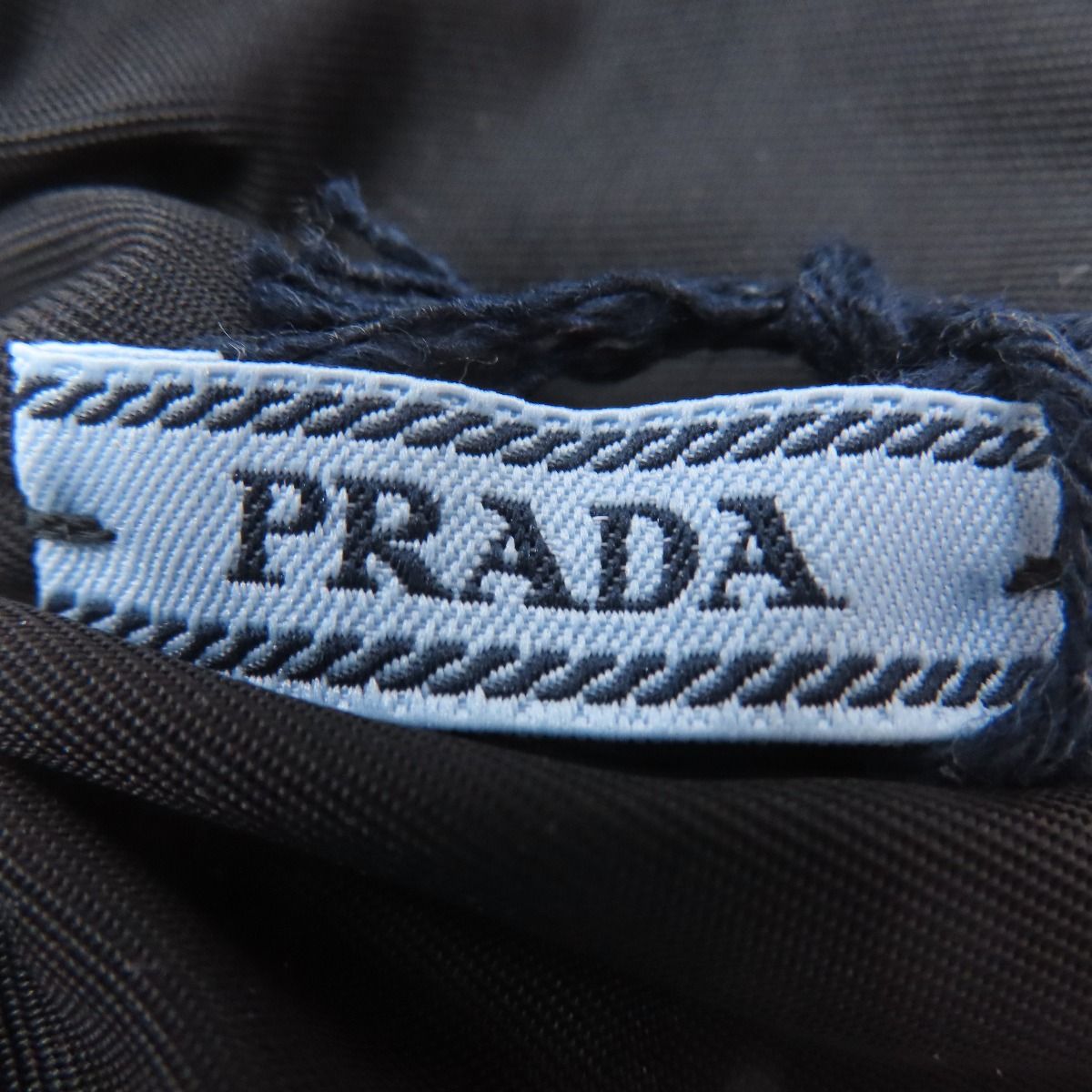 PRADA プラダ シュシュ ロゴ金具 ヘアアクセサリー ナイロン