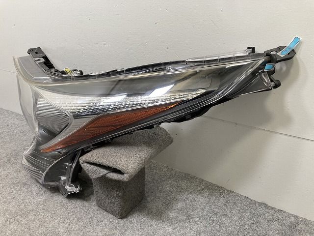 プリウス 50系/ZVW50/ZVW51/ZVW55 純正 前期 左 ヘッドライト/ランプ