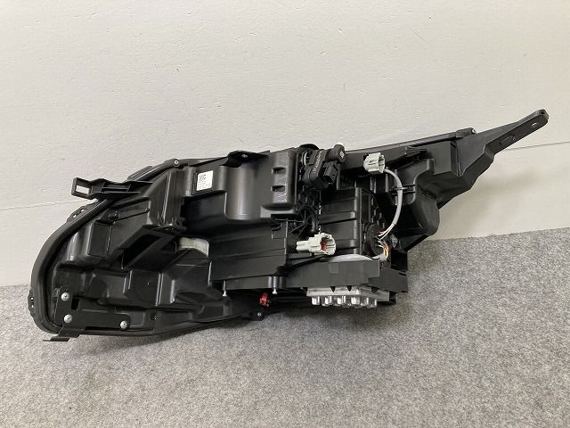 オーラ AURA/ノート NOTE FE13/FSNE13/E13/SNE13 純正 右 ヘッドライト