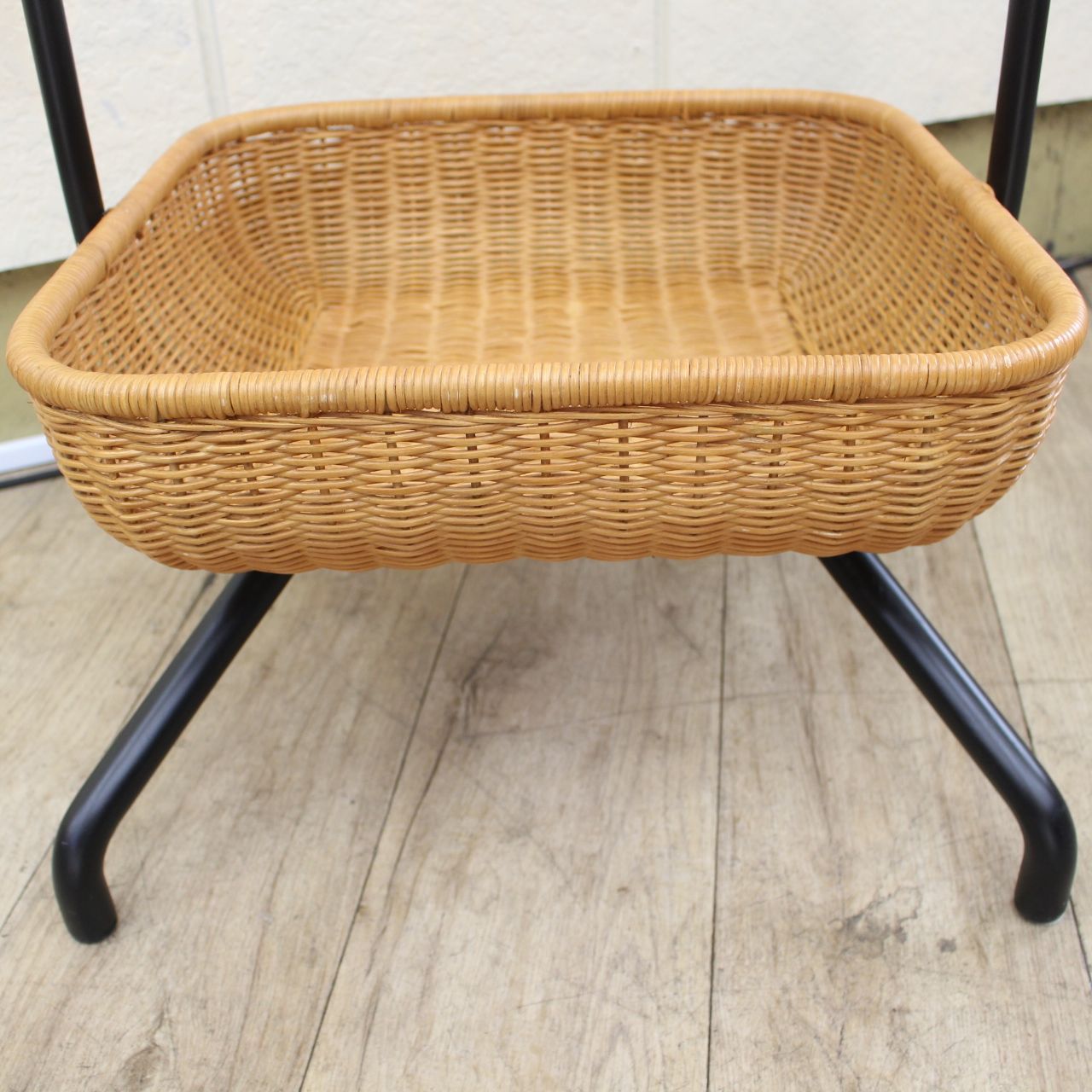 620)【参考価格￥39,900/川崎から出品】IDEE ワラビーハンガースタンド