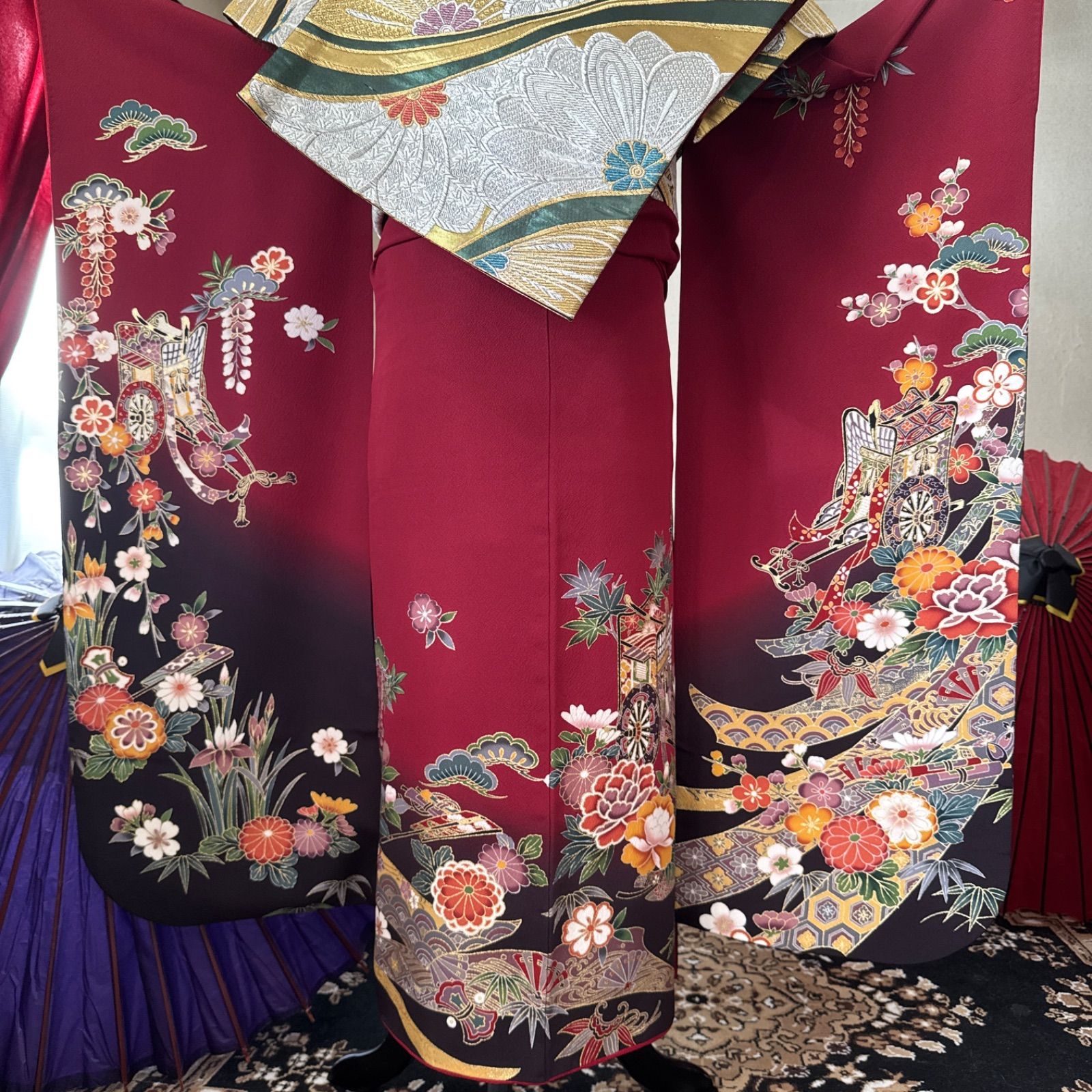 豪華振袖セット(4点)・袋帯・半衿・重ね衿・古典柄・駒刺繍・御所車